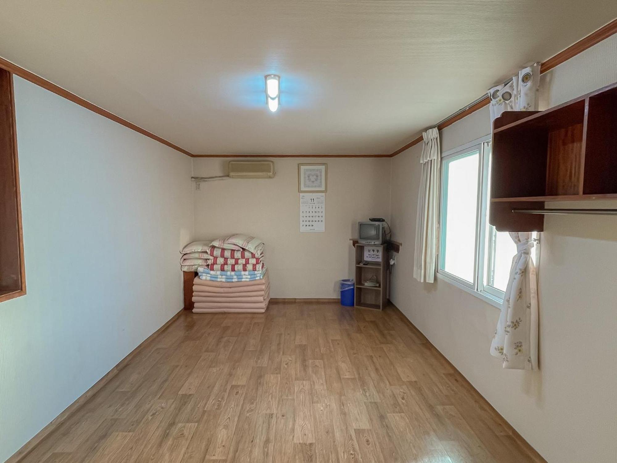 Samcheongdong Korea Guesthouse Seoul Exterior photo